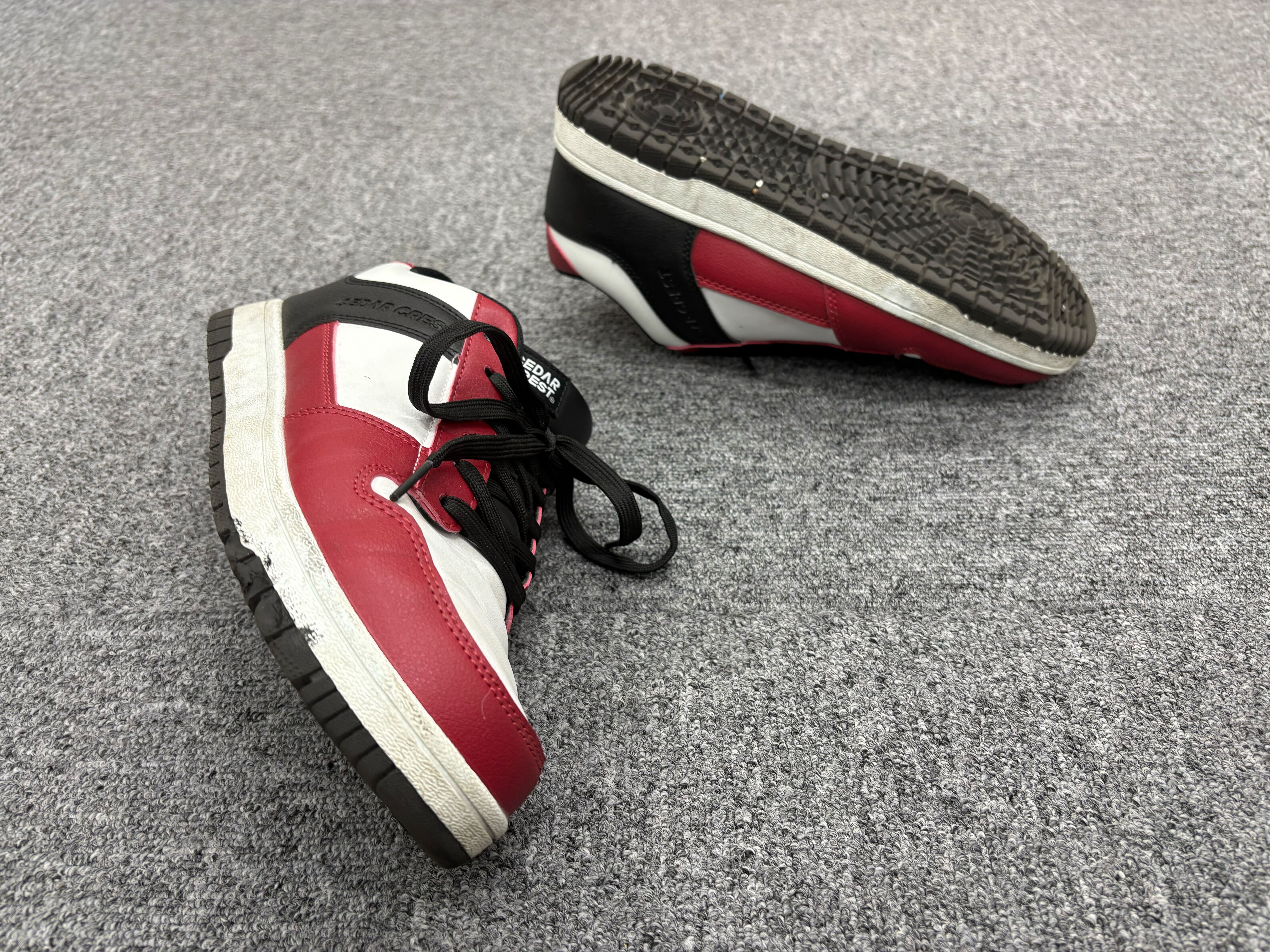 この靴はなんだ！？